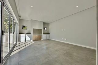 4 Bedroom Property for Sale in Flamingo Vlei Western Cape